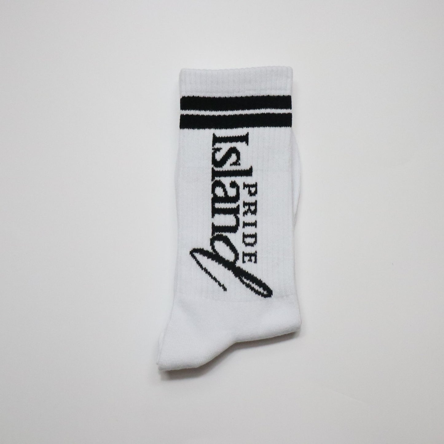 ISLAND PRIDE CREW SOCKS